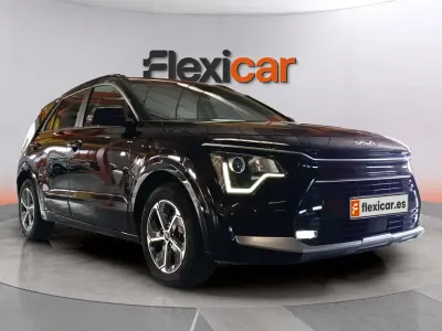 Usado Kia Niro 141 CV (103 kW) 2024 Negro SUV