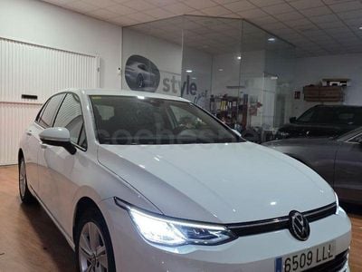 Usado VW Golf VIII 115 CV (84 kW) 2021 Blanco Berlina