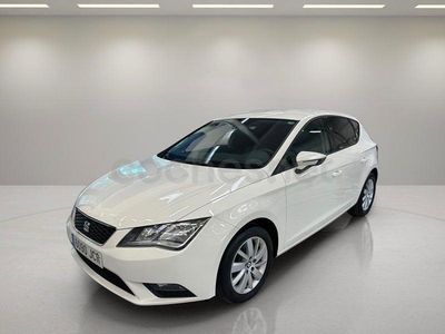 Usado Seat Leon Reference 90 CV (66 kW) 2015 Blanco Berlina