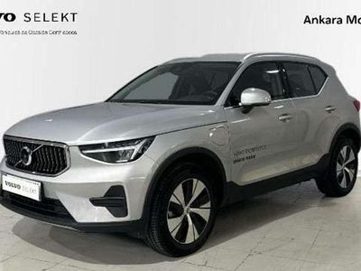 Plateado Usado 2023 Volvo XC40 SUV | 35.500 € (Caro)