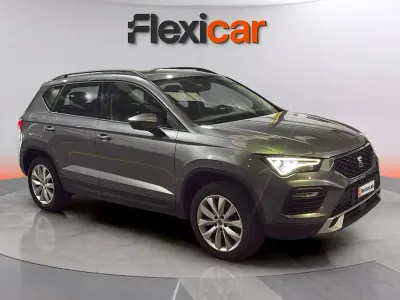 Usado Seat Ateca Style 150 CV (110 kW) 2023 Gris SUV