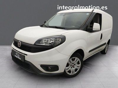 Usado Fiat Doblò 93 CV (68 kW) 2019 Blanco Monovolumen