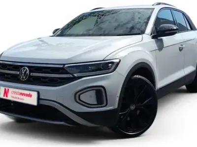 Usado VW T-Roc 150 CV (110 kW) 2025 SUV