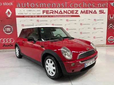 Usado Mini ONE 90 CV (66 kW) 2001 Rojo Utilitario