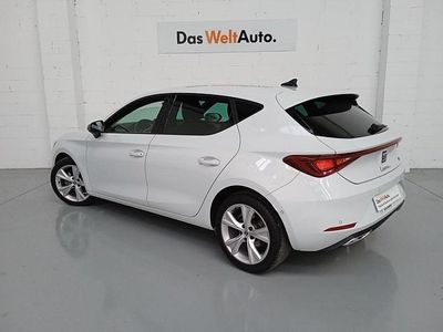 Usado Seat Leon FR 116 CV (85 kW) 2025 Blanco