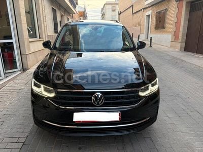 Usado VW Tiguan Life 150 HP (110 kW) 2021 Preto SUV