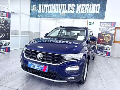 Usado VW T-Roc Advance 116 CV (85 kW) 2020 Azul SUV