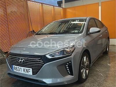 Usado Hyundai Ioniq Style 141 CV (103 kW) 2018 Gris / plata Utilitario