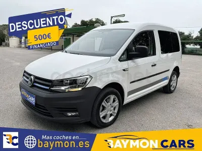 Usado VW Caddy Trendline 102 CV (75 kW) 2018 Blanco Monovolumen