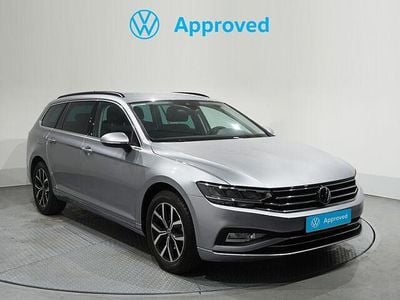 Usado VW Passat Executive 150 CV (110 kW) 2022 Gris Familiar