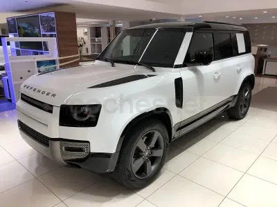 Uusi Land Rover Defender SE 249 HP (183 kW) 2025 Valkoinen Katumaasturi
