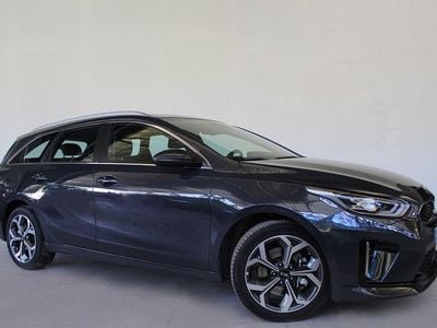 Usado Kia Ceed 141 CV (103 kW) 2021 Gris Utilitario