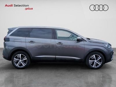 Usado Peugeot 5008 Allure 130 CV (95 kW) 2018 Gris / plata SUV