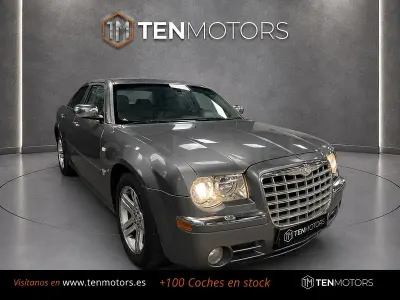 Usado Chrysler 300C 218 CV (160 kW) 2008 Gris / plata Berlina