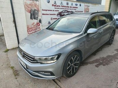 Usado VW Passat Executive 150 CV (110 kW) 2020 Gris / plata Familiar