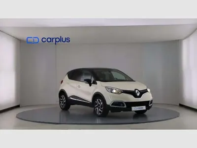 Usado Renault Captur Zen 90 CV (66 kW) 2017 Negro SUV