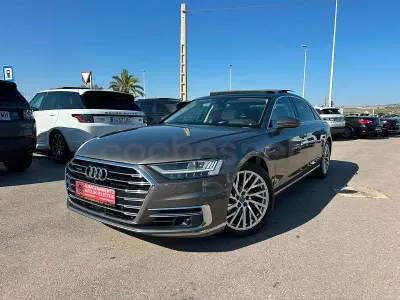 Usado Audi A8L Exclusive 286 CV (210 kW) 2018 Marrón Berlina