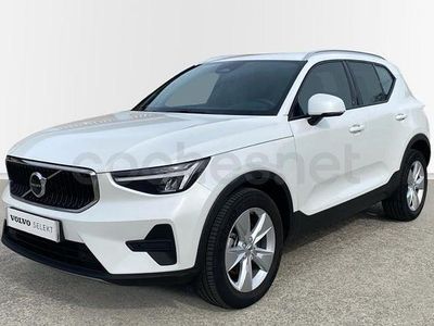 Käytetty Volvo XC40 Core 163 HP (119 kW) 2024 Valkoinen Katumaasturi