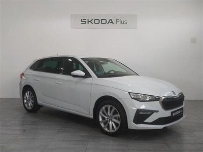 Blanco Usado 2024 Skoda Scala Selection Utilitario | 20.490 € (Precio justo)