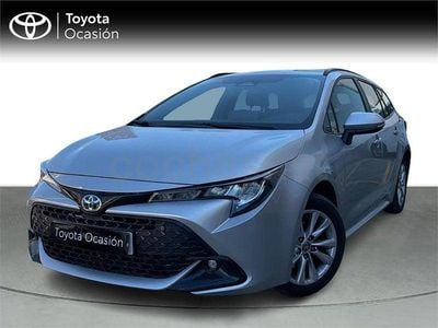 Usado Toyota Corolla Active 140 CV (102 kW) 2025 Gris / plata Familiar