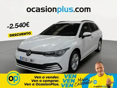 Usado VW Golf VIII Life 110 CV (80 kW) 2022 Blanco Familiar