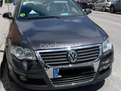 Usado VW Passat Advance 140 CV (102 kW) 2008 Marrón Berlina