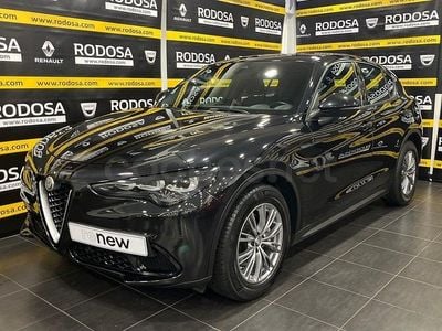 Usado Alfa Romeo Stelvio Super 160 CV (117 kW) 2023 Negro SUV