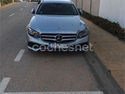 Usado Mercedes E220 194 CV (142 kW) 2017 Gris / plata Familiar