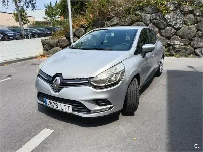 Usado Renault Clio IV Business 75 CV (55 kW) 2016 Gris / plata Berlina