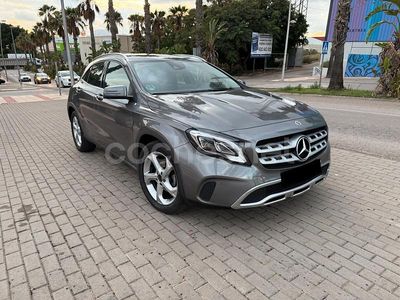 Gris / plata Usado 2019 Mercedes GLA200 SUV | 23.890 € (Precio justo)