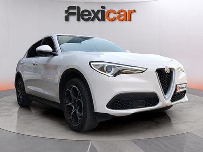 Usado Alfa Romeo Stelvio Executive 201 CV (147 kW) 2017 Blanco SUV