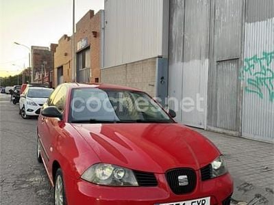 Rojo Usado 2007 Seat Ibiza Reference Berlina | 2950 € (Precio justo)