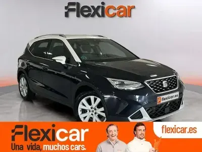 Usado Seat Arona Xperience 110 CV (80 kW) 2022 Azul SUV