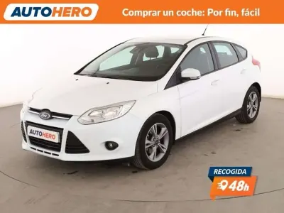 Usado Ford Focus 125 CV (91 kW) 2014 Blanco Berlina