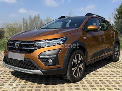 Usado Dacia Sandero Comfort 91 CV (66 kW) 2022 Naranja Berlina