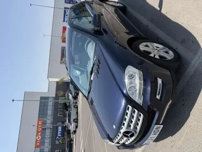 Usado Mercedes ML300 204 CV (150 kW) 2011 Azul SUV