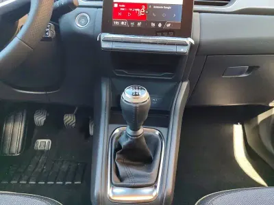 Nuevo Renault Captur Techno 90 CV (66 kW) 2026 Rojo SUV