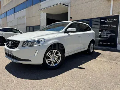 Usado Volvo XC60 Momentum 150 CV (110 kW) 2016 Blanco SUV