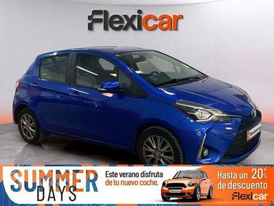 Usado Toyota Yaris Active 111 CV (81 kW) 2018 Azul Berlina