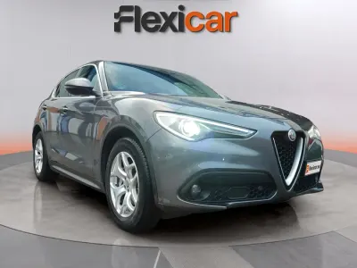 Usado Alfa Romeo Stelvio Executive 160 CV (117 kW) 2019 Verde SUV