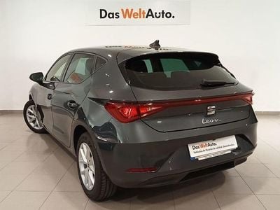 Usado Seat Leon Style 116 CV (85 kW) 2025 Gris Utilitario