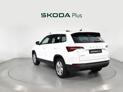 Usado Skoda Karoq Selection 116 CV (85 kW) 2025 Blanco SUV