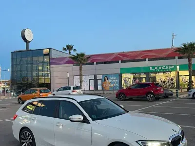 Usado BMW 320 Comfort Edition 190 CV (139 kW) 2020 Blanco Familiar