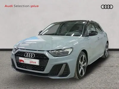 Usado Audi A1 Sportback 110 CV (80 kW) 2022 Gris / plata Utilitario