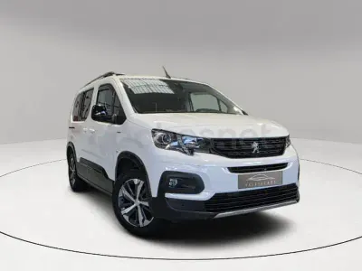 Usado Peugeot Rifter GT-line 100 CV (73 kW) 2018 Blanco Monovolumen