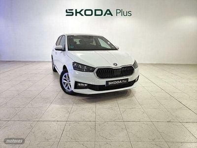 Usado Skoda Fabia Selection 95 CV (69 kW) 2024 Blanco Berlina