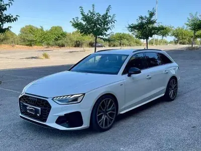 Usado Audi A4 S-Line 204 CV (150 kW) 2022 Blanco Familiar