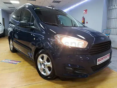 Begagnad Ford Tourneo Courier