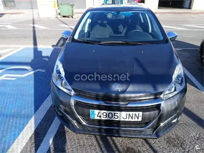 Usado Peugeot 208 Style 82 CV (60 kW) 2016 Azul Utilitario