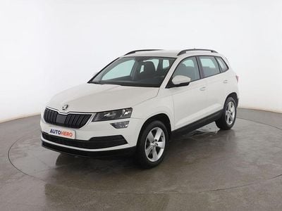Usado Skoda Karoq Ambition 150 CV (110 kW) 2021 Blanco SUV